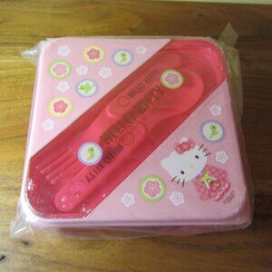 2012-3 hello kitty sanrio lunch bento box NIP (W4337)
